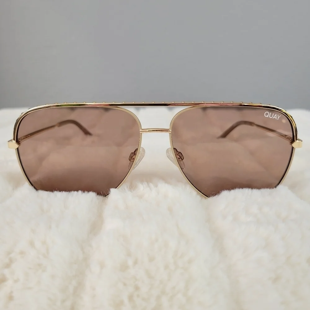 QUAY // ltd ed rivet detail gold frames with tan lenses aviator sunglass…